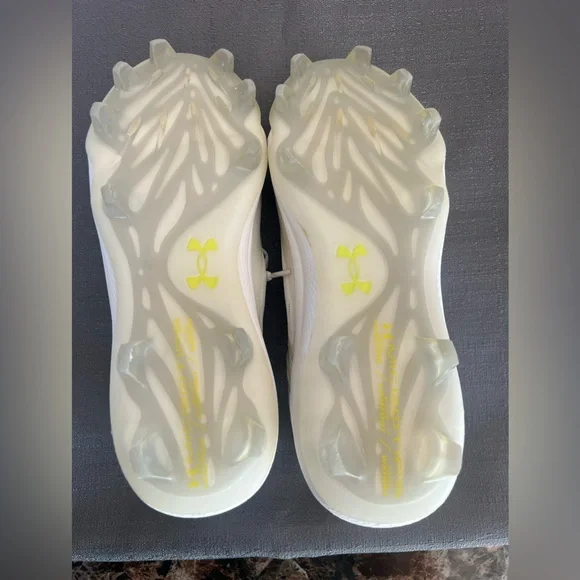 Under Armour White Charged Athletic Baseball Cleats 8.5 YOUTH - Picture 10 of 15